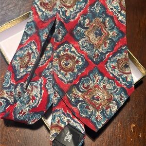 Brooks Brothers Red and Blue Ornate Tie 100% silk